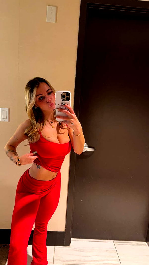 kaitlyn_krems image ~ Altpins