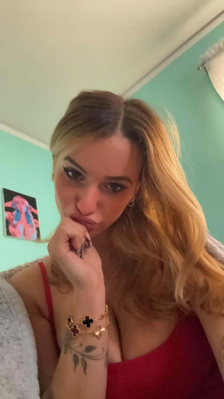 kaitlyn_krems snapchat image archive image