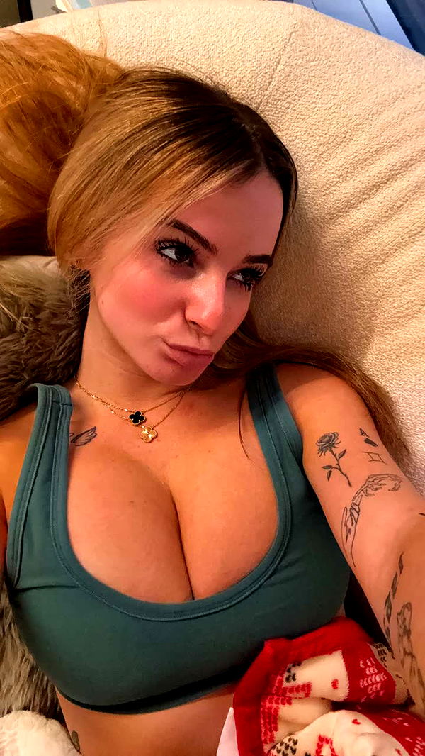 kaitlyn_krems image ~ Altpins