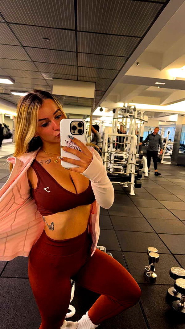 kaitlyn_krems image ~ Altpins