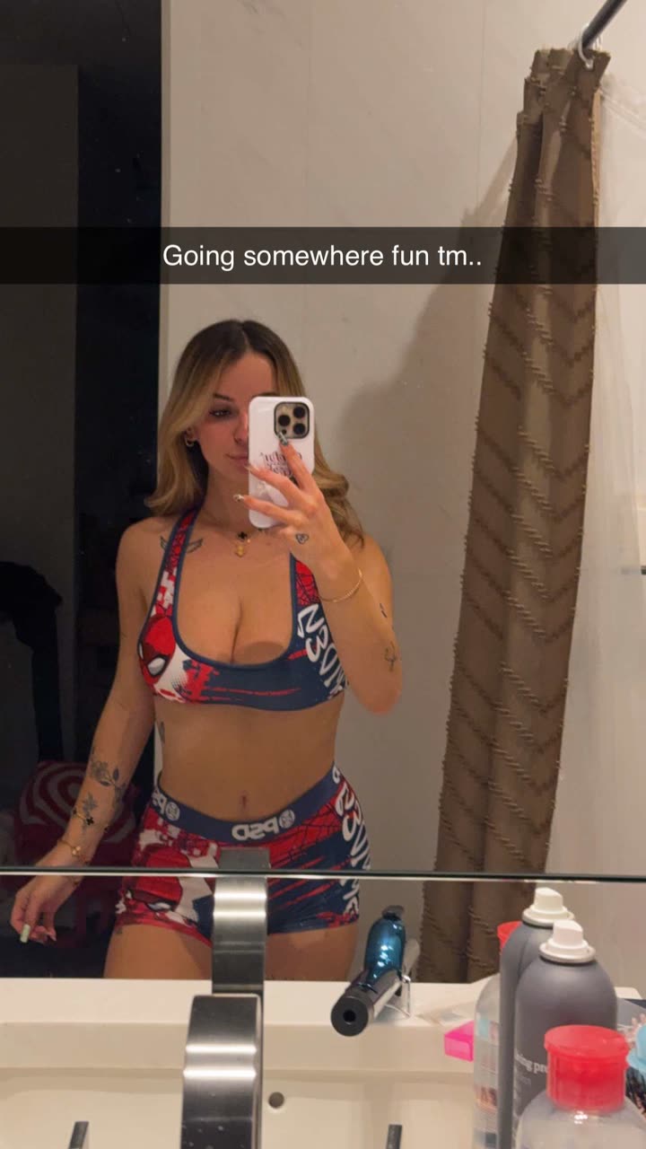 kaitlyn_krems snapchat image archive image