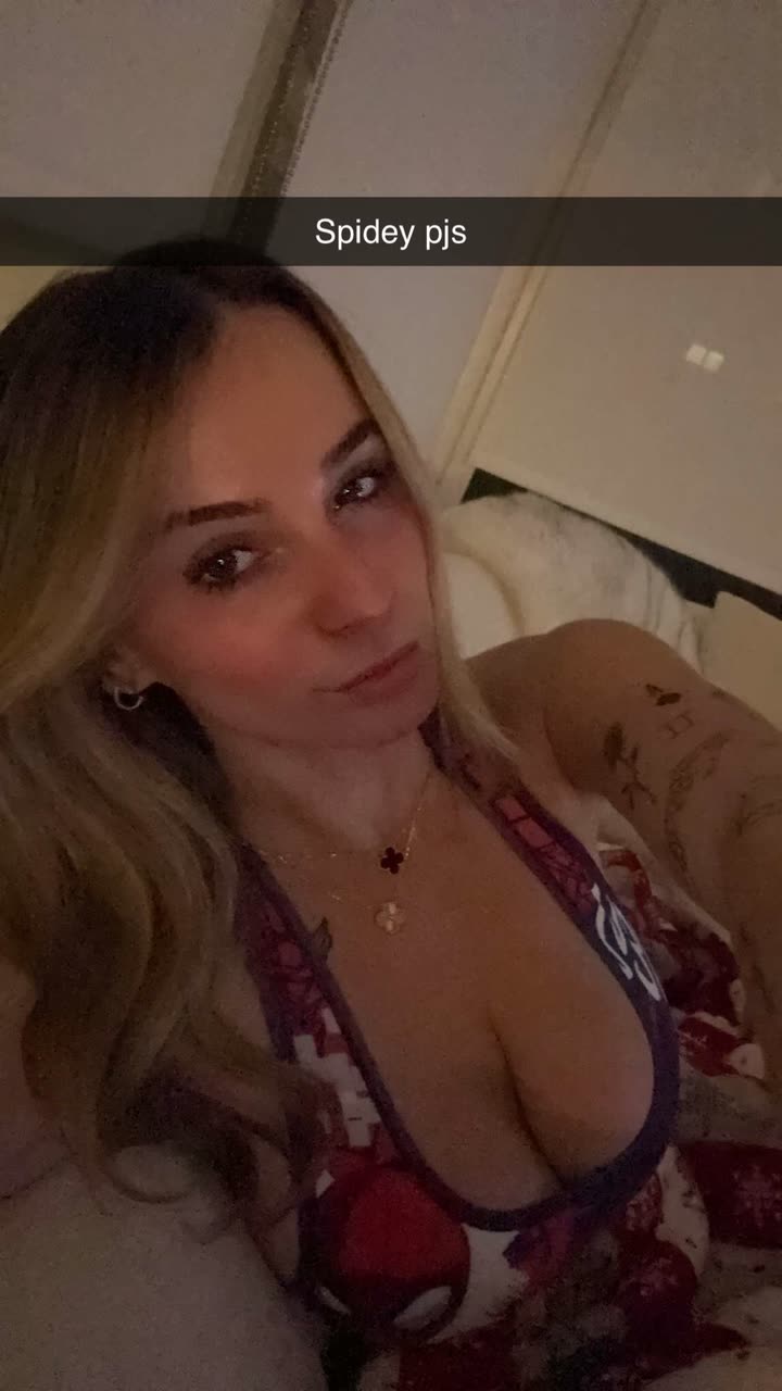 kaitlyn_krems snapchat image archive image