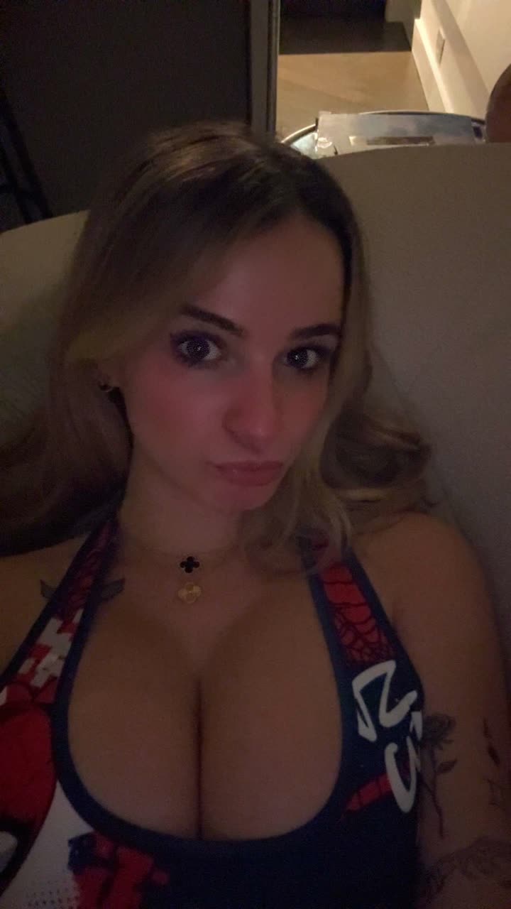 kaitlyn_krems snapchat image archive image