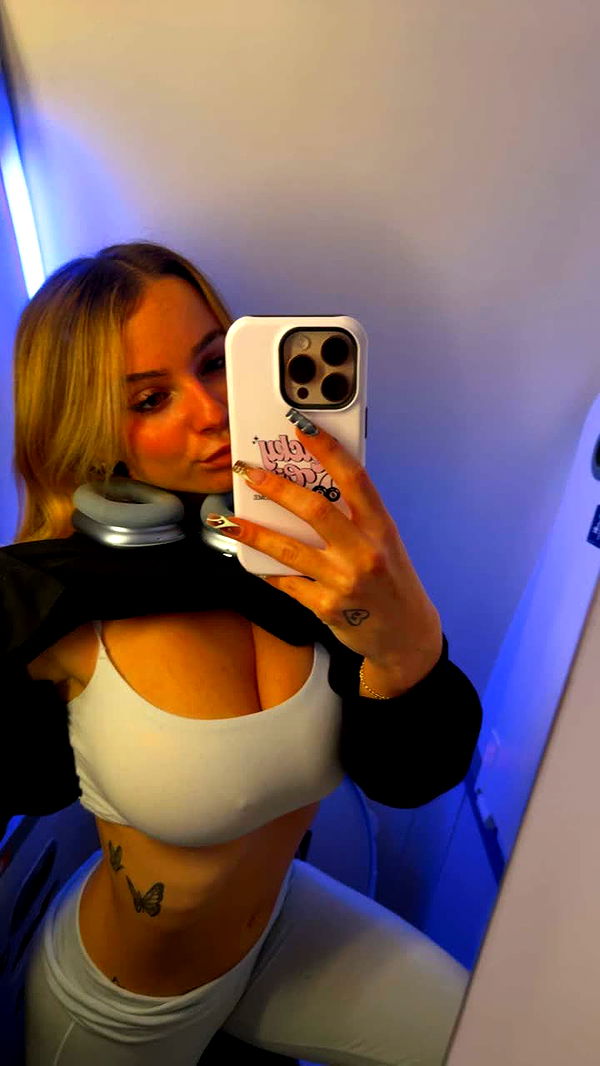 kaitlyn_krems image ~ Altpins