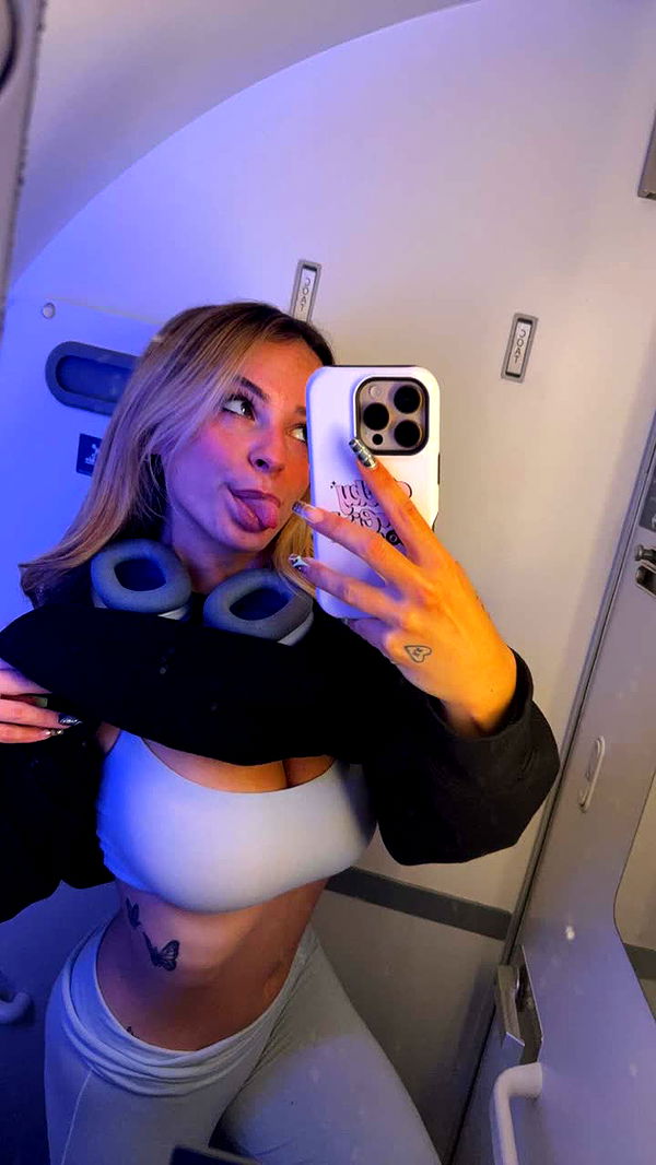 kaitlyn_krems image ~ Altpins