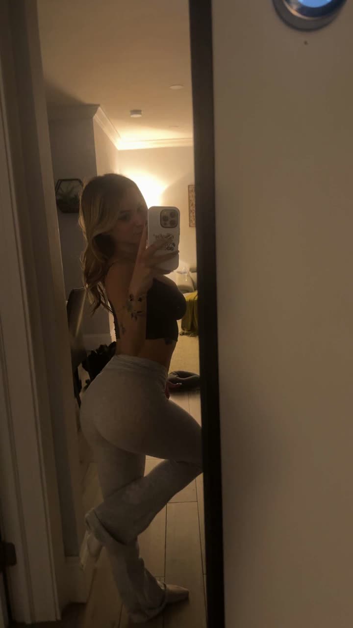 kaitlyn_krems snapchat image archive image