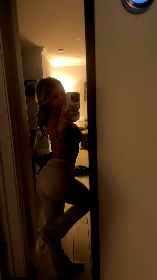 kaitlyn_krems image ~ Altpins