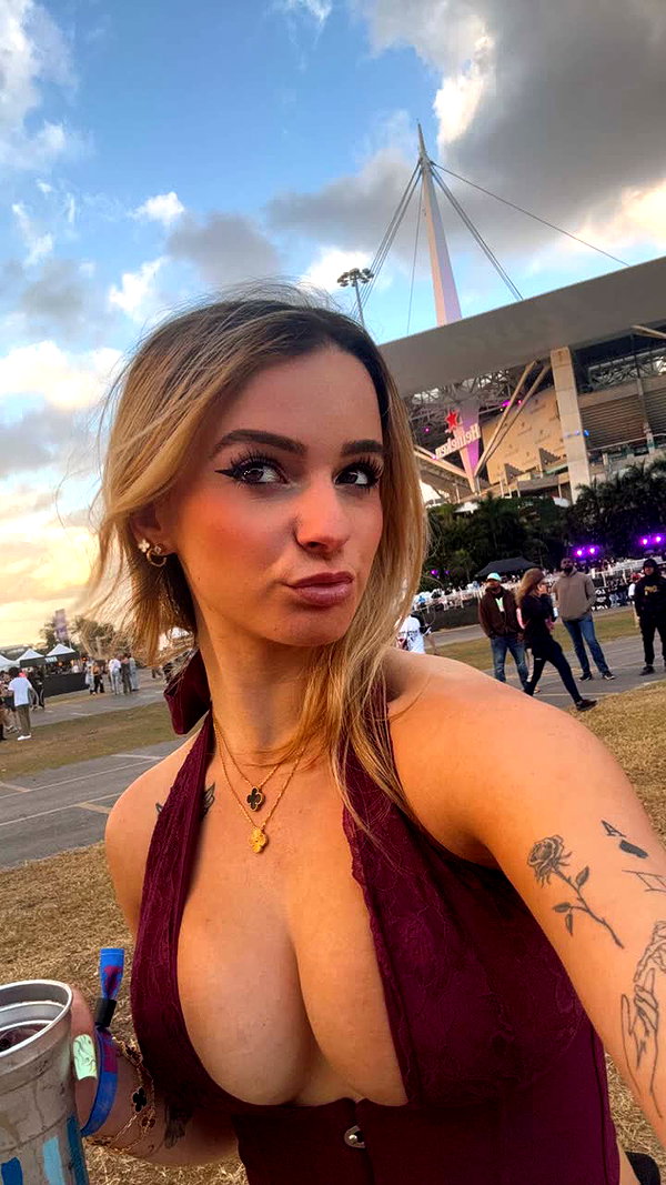 kaitlyn_krems snapchat image archive image