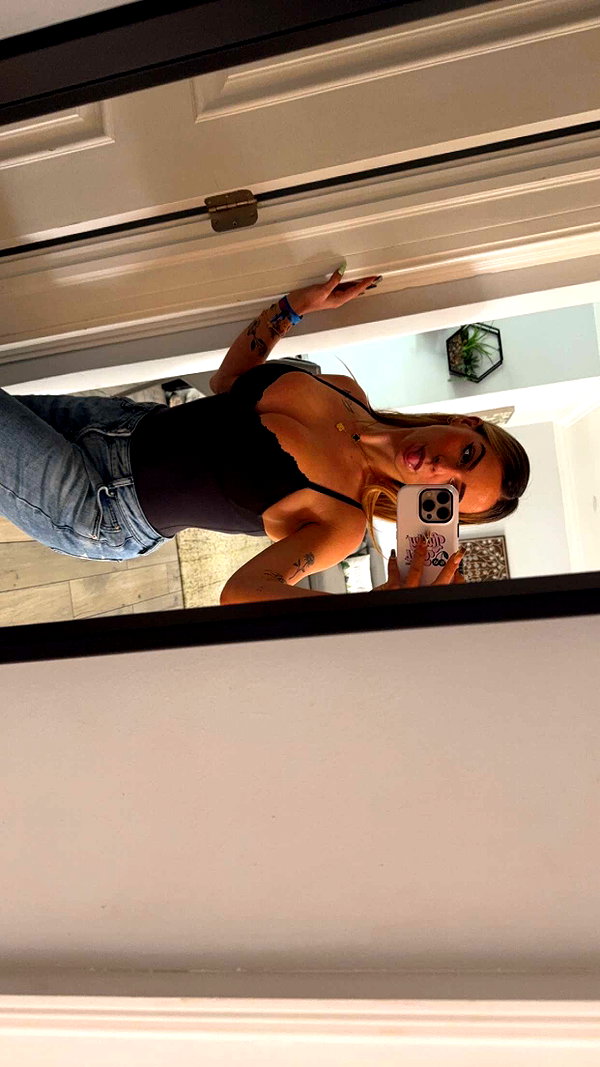 kaitlyn_krems snapchat image archive image