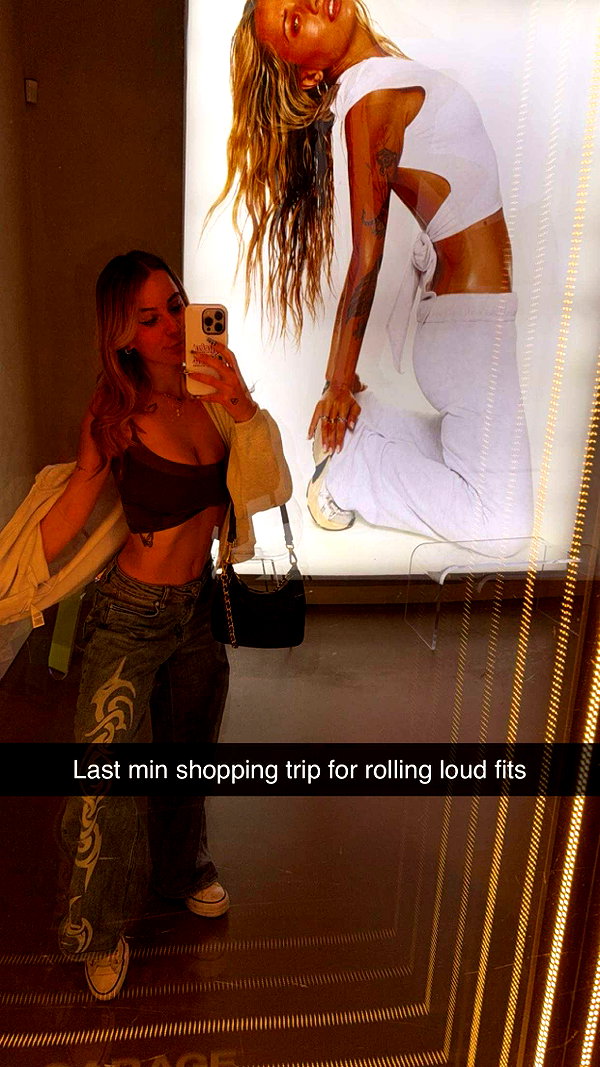 kaitlyn_krems snapchat image archive image