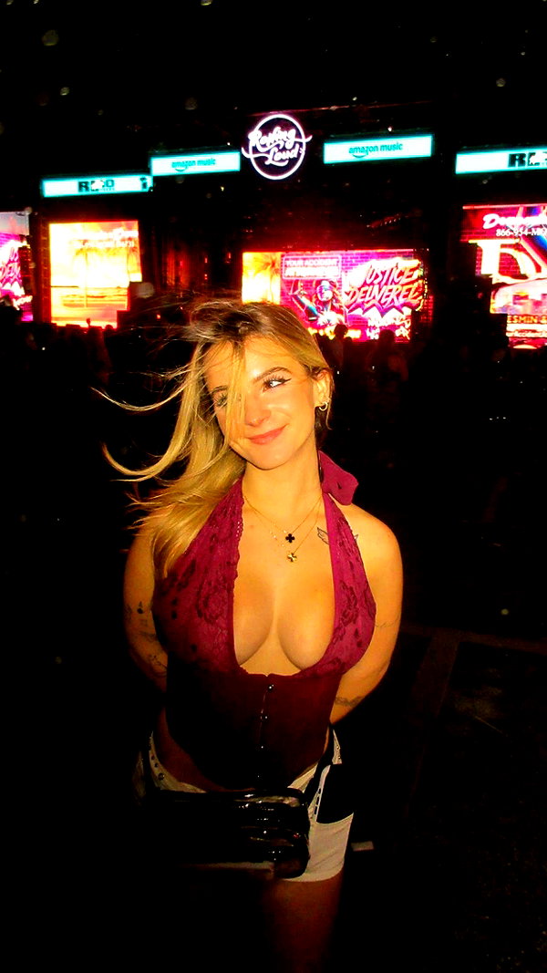 kaitlyn_krems snapchat image archive image