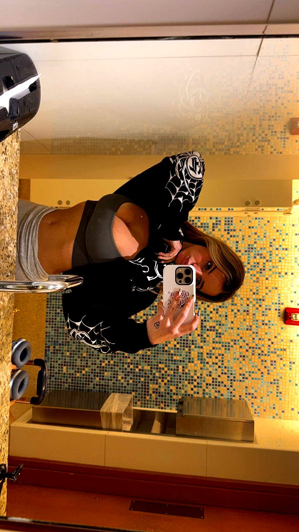 kaitlyn_krems snapchat image archive image