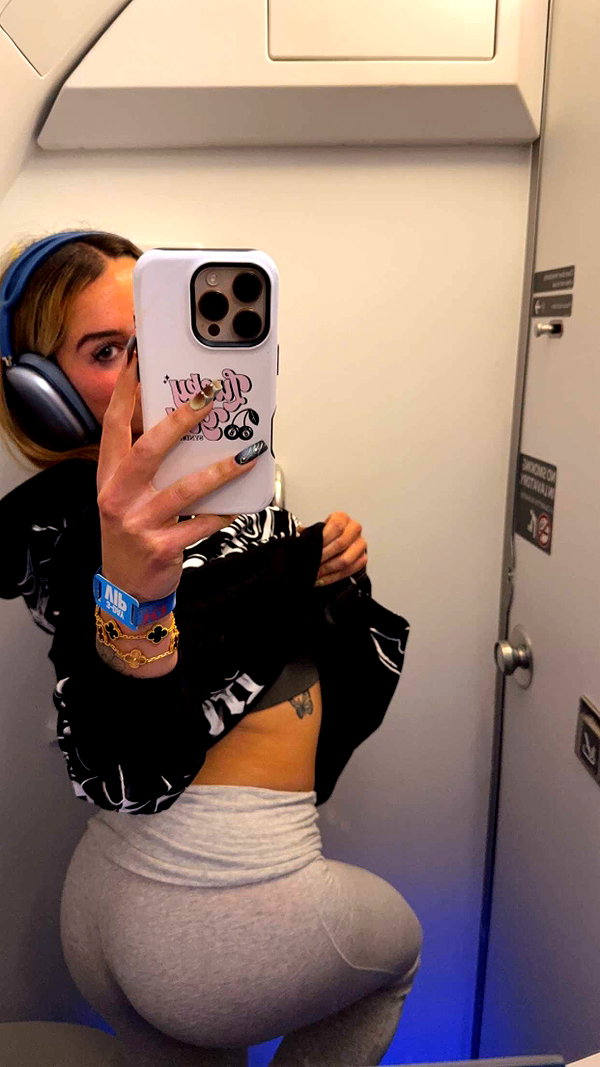 kaitlyn_krems snapchat image archive image