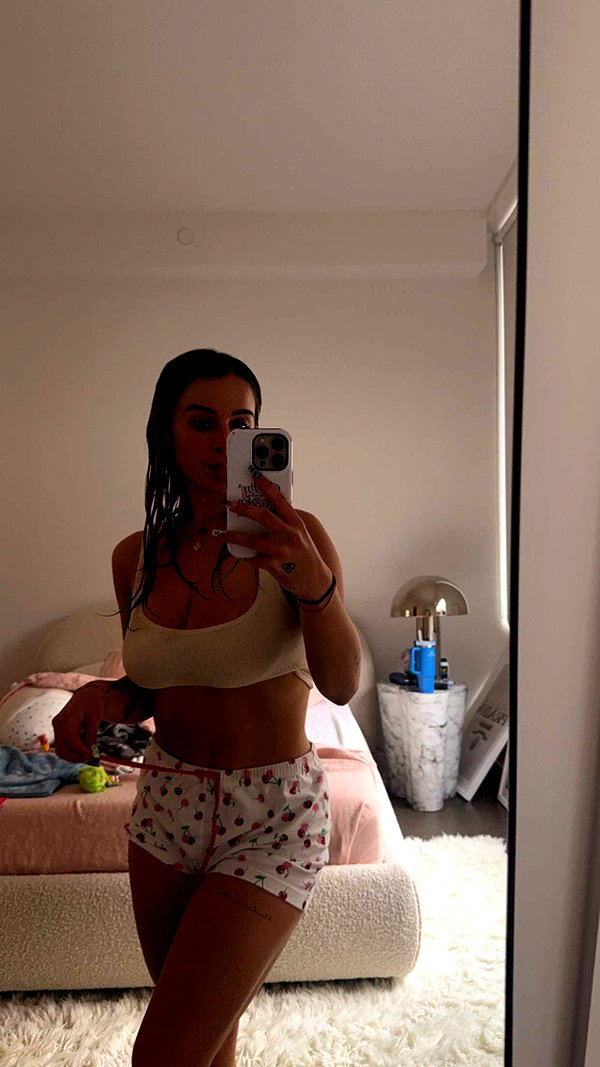 kaitlyn_krems snapchat image archive image