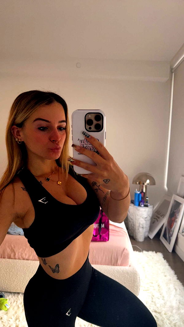 kaitlyn_krems snapchat image archive image
