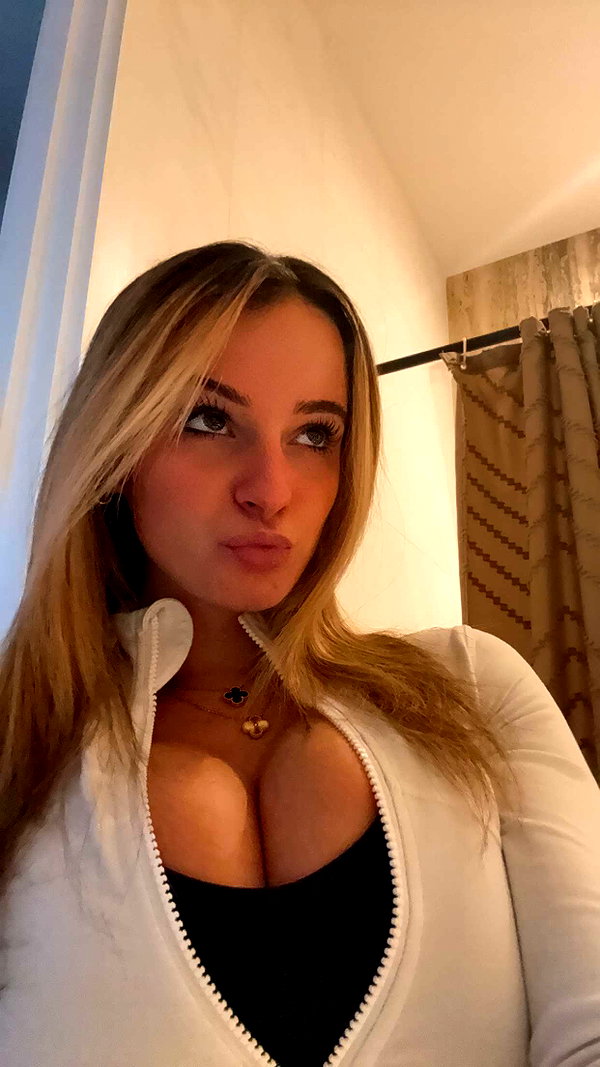 kaitlyn_krems snapchat image archive image