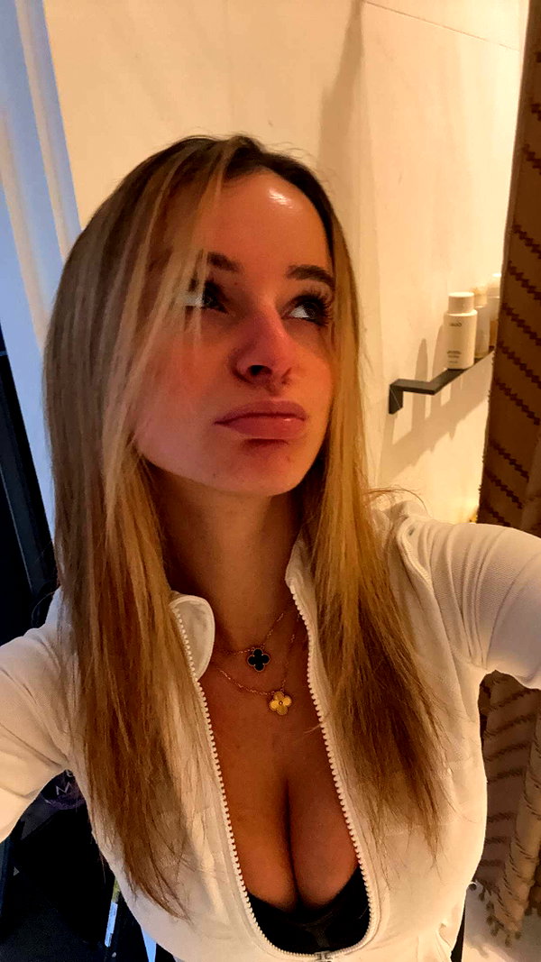 kaitlyn_krems snapchat image archive image