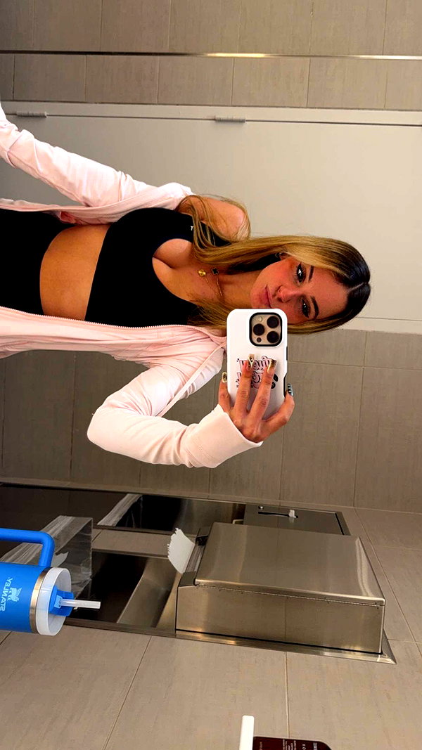 kaitlyn_krems snapchat image archive image