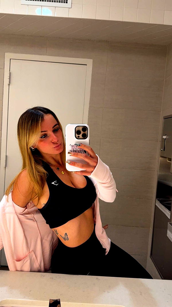 kaitlyn_krems snapchat image archive image