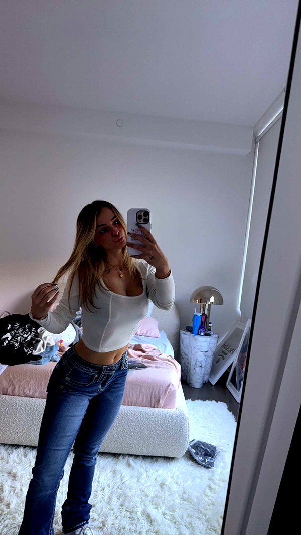 kaitlyn_krems snapchat image archive image
