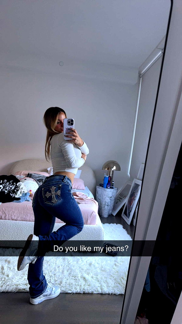 kaitlyn_krems snapchat image archive image