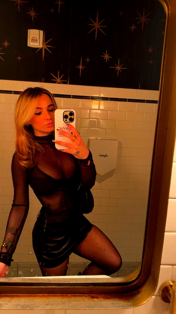 kaitlyn_krems snapchat image archive image