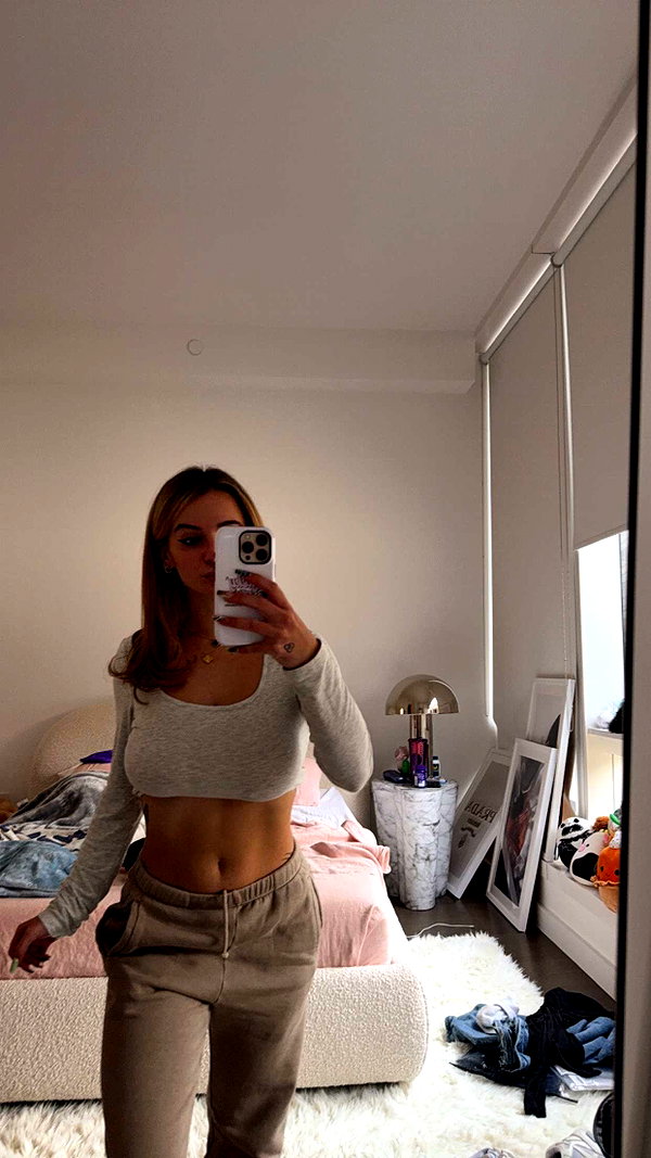 kaitlyn_krems snapchat image archive image