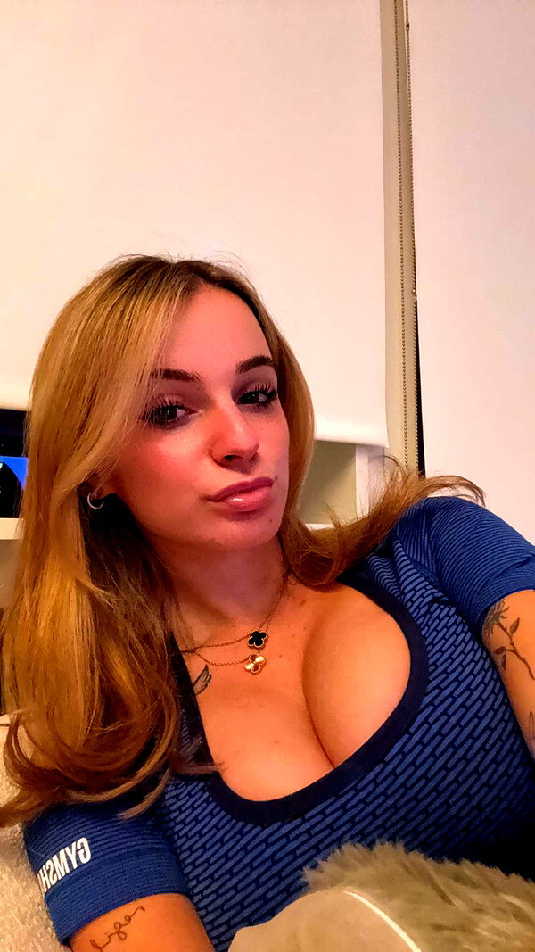 kaitlyn_krems snapchat image archive image