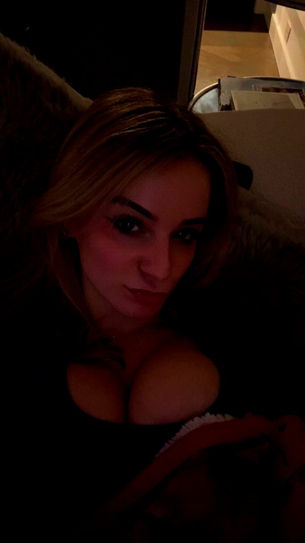 kaitlyn_krems snapchat image archive image