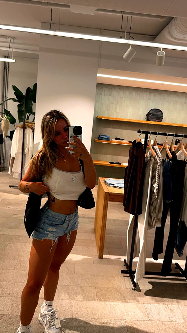 kaitlyn_krems snapchat image archive image
