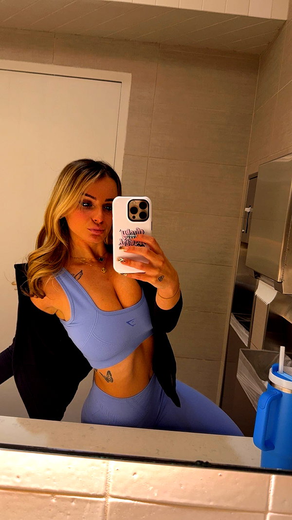 kaitlyn_krems snapchat image archive image