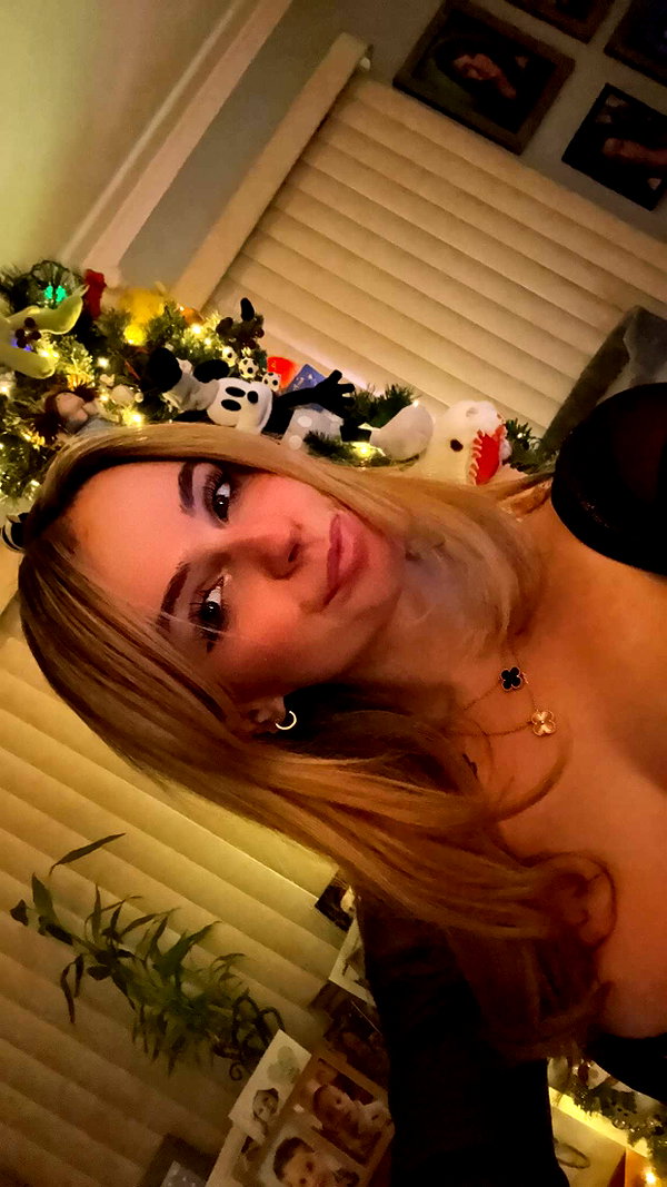 kaitlyn_krems snapchat image archive image