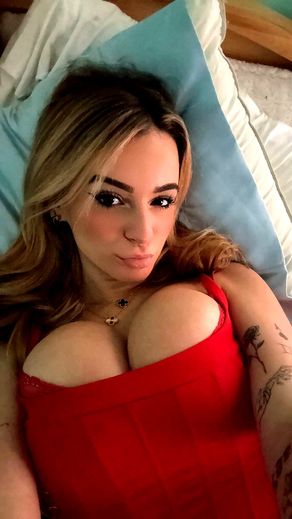 kaitlyn_krems snapchat image archive image