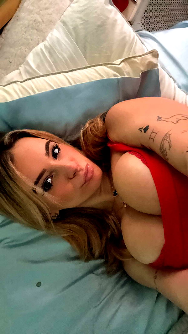 kaitlyn_krems snapchat image archive image