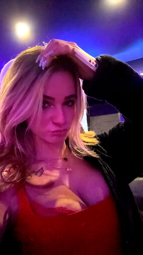 kaitlyn_krems snapchat image archive image