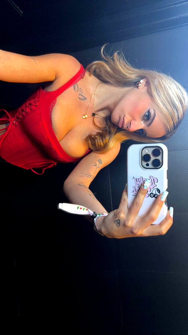 kaitlyn_krems snapchat image archive image