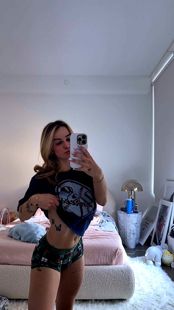 kaitlyn_krems snapchat image archive image