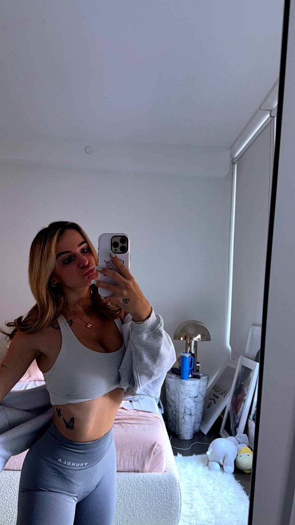 kaitlyn_krems snapchat image archive image