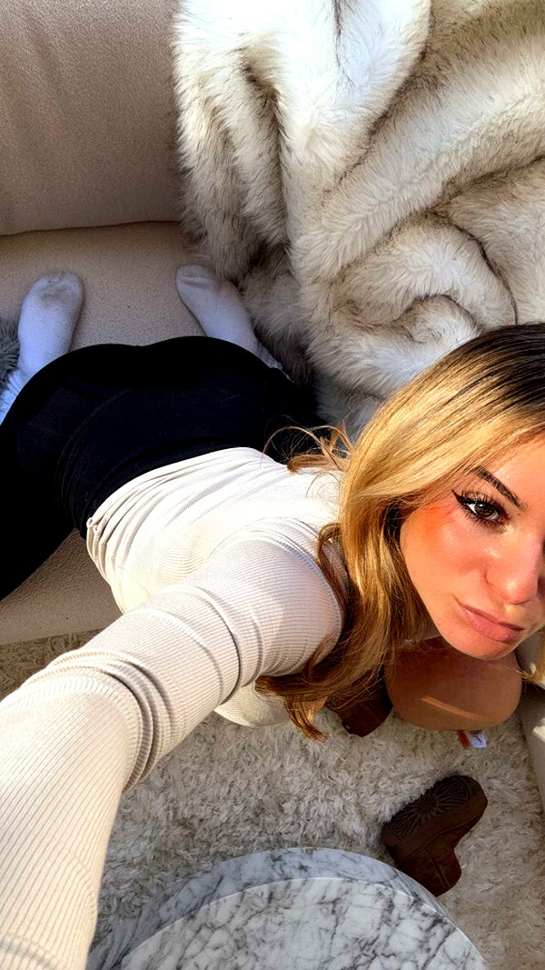kaitlyn_krems snapchat image archive image