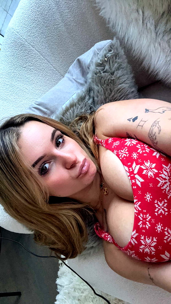 kaitlyn_krems snapchat image archive image