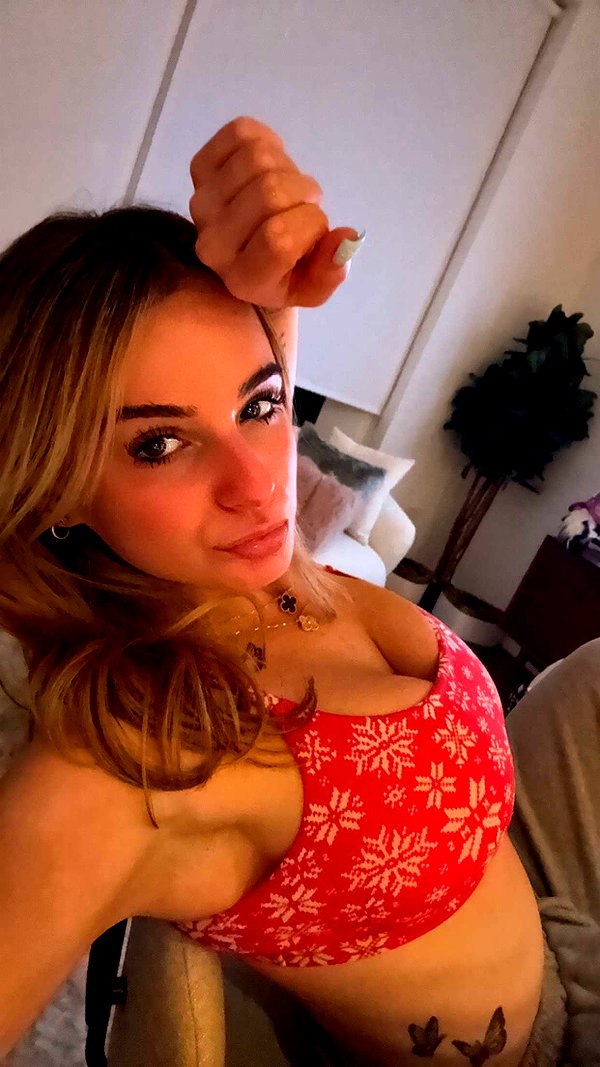 kaitlyn_krems snapchat image archive image