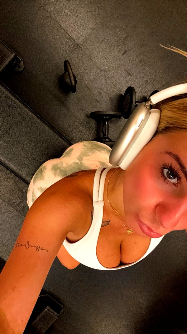 kaitlyn_krems snapchat image archive image