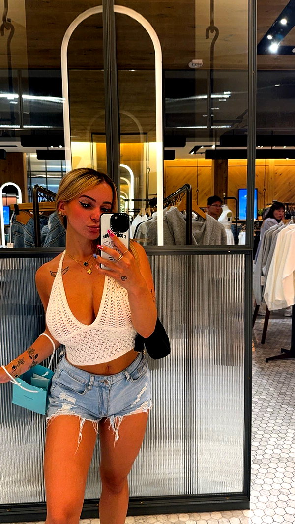 kaitlyn_krems snapchat image archive image