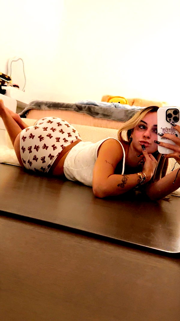 kaitlyn_krems snapchat image archive image