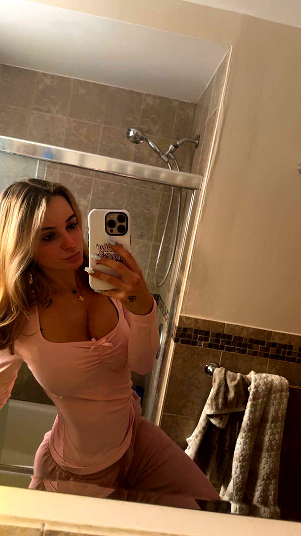 kaitlyn_krems snapchat image archive image