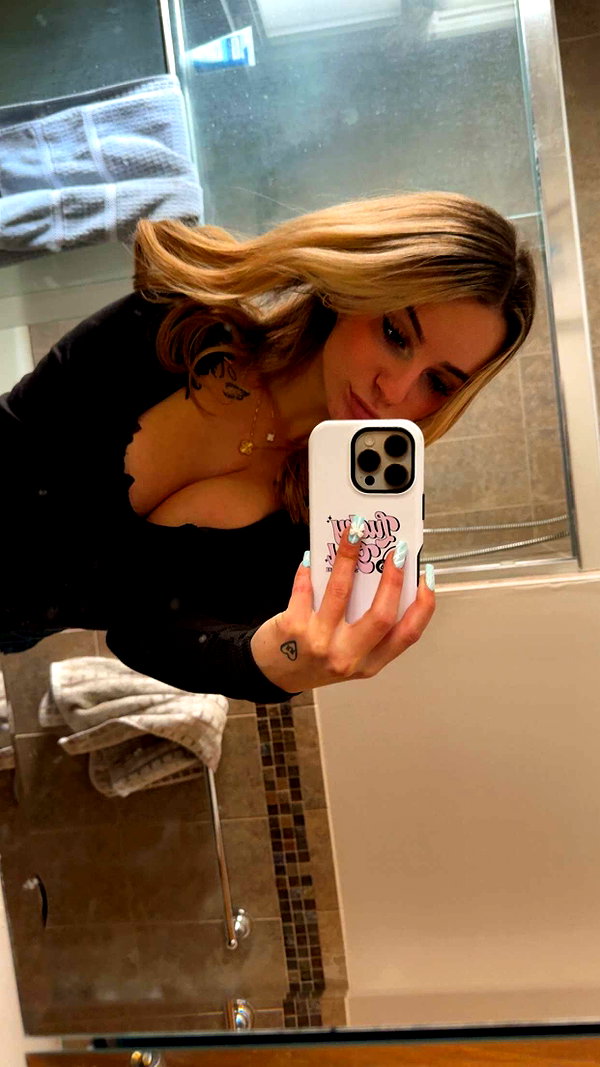 kaitlyn_krems snapchat image archive image
