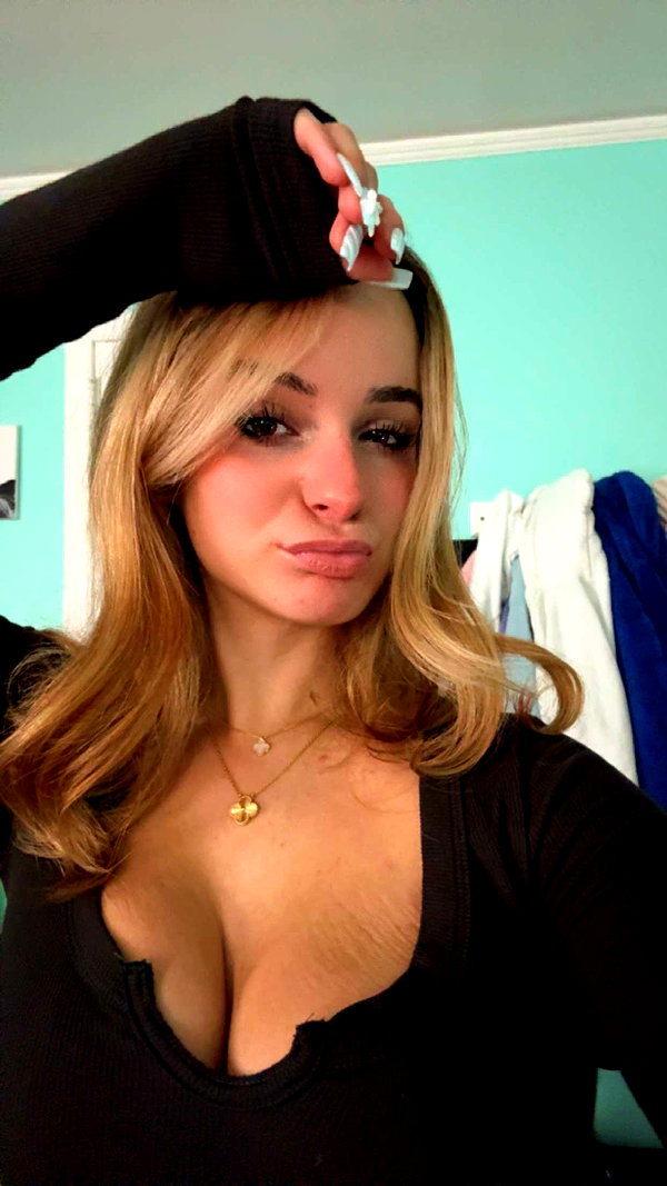 kaitlyn_krems snapchat image archive image