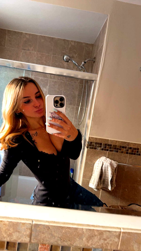 kaitlyn_krems snapchat image archive image