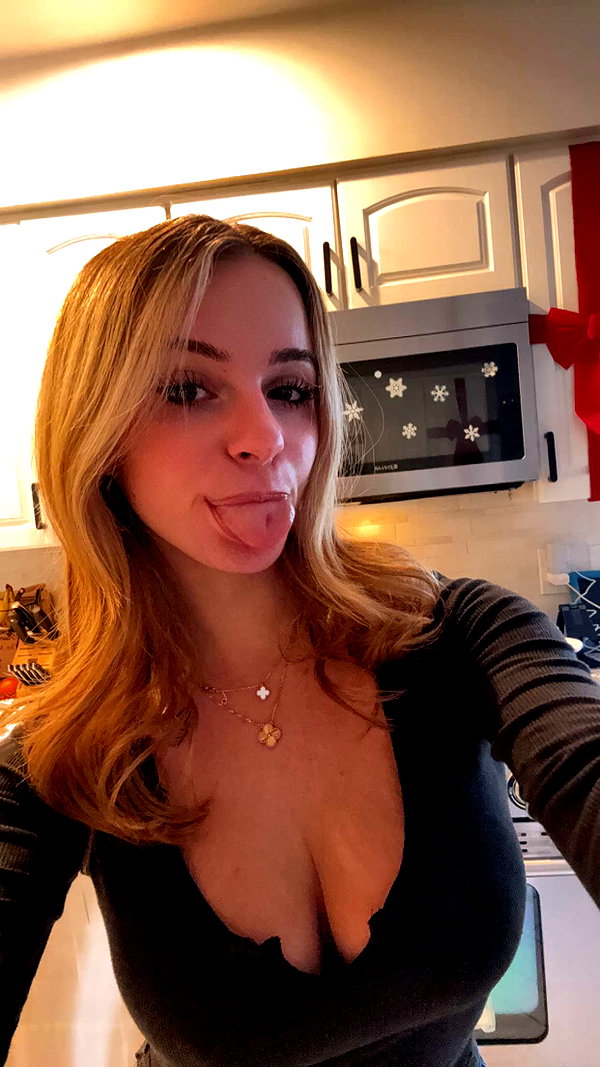 kaitlyn_krems snapchat image archive image