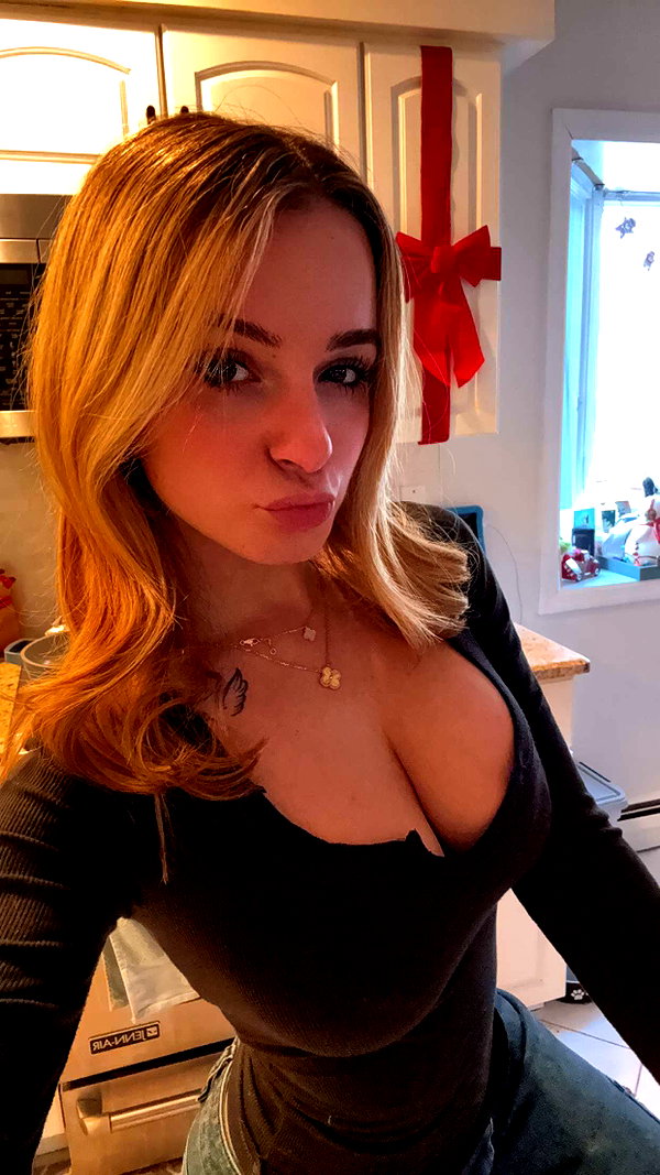 kaitlyn_krems snapchat image archive image